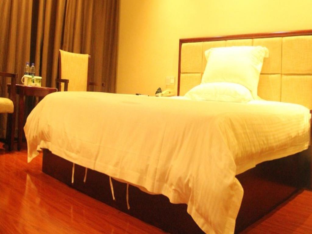 Greentree Inn Guangzhou Panyu Chimelong Happy World Business Hotel Exterior photo