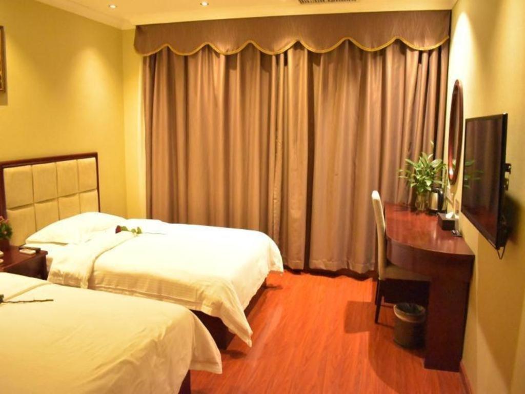 Greentree Inn Guangzhou Panyu Chimelong Happy World Business Hotel Exterior photo