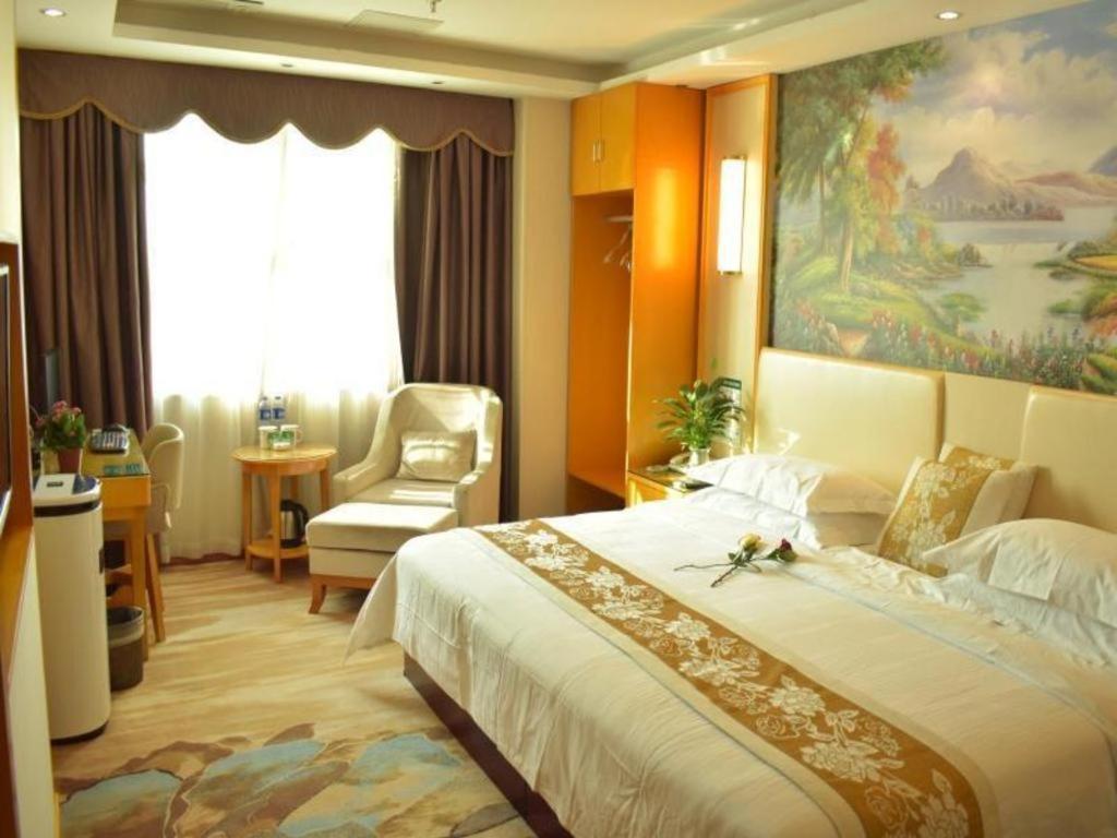 Greentree Inn Guangzhou Panyu Chimelong Happy World Business Hotel Exterior photo