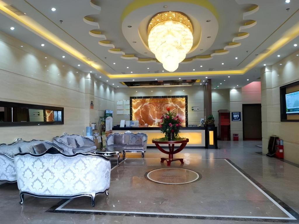 Greentree Inn Guangzhou Panyu Chimelong Happy World Business Hotel Exterior photo